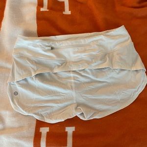 Lulu lemon speed up shorts 2.5 size 6